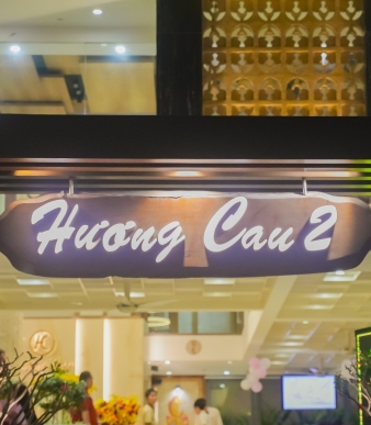đặt bàn ngay để trải nghiệm buổi ẩm thực đáng nhớ